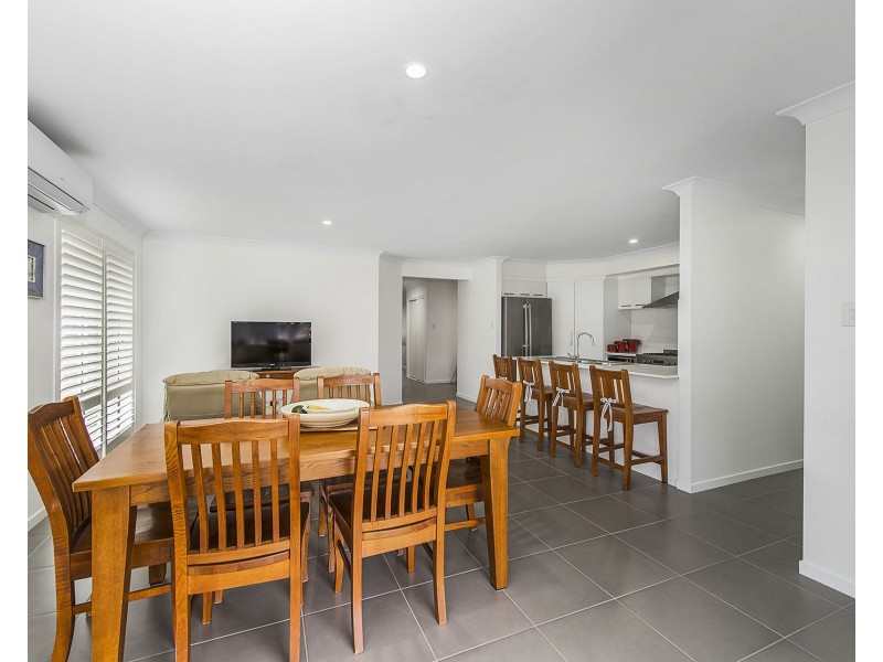 12 Masters Street, Thrumster NSW 2444