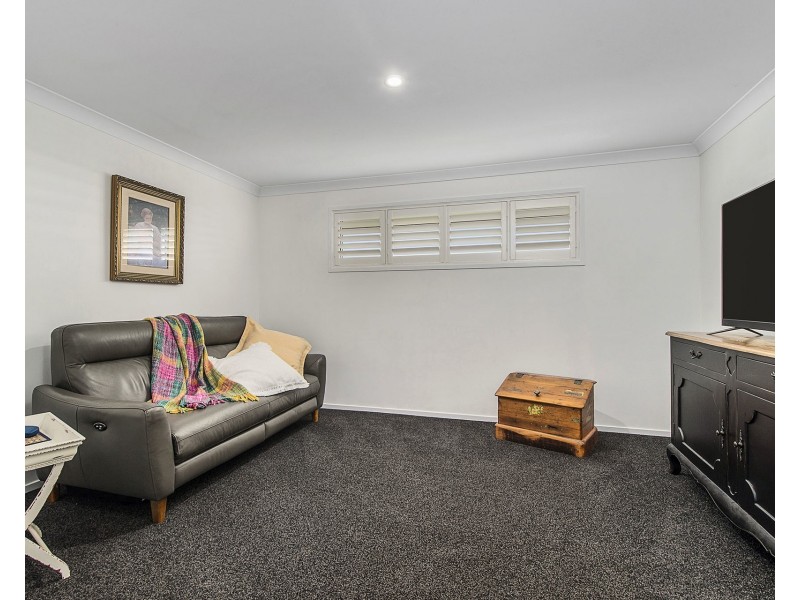 12 Masters Street, Thrumster NSW 2444