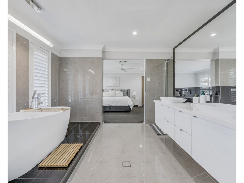 6 Oxbow Circuit, King Creek NSW 2446