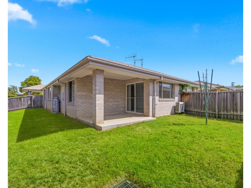 2/2 Academic Street, Thrumster NSW 2444