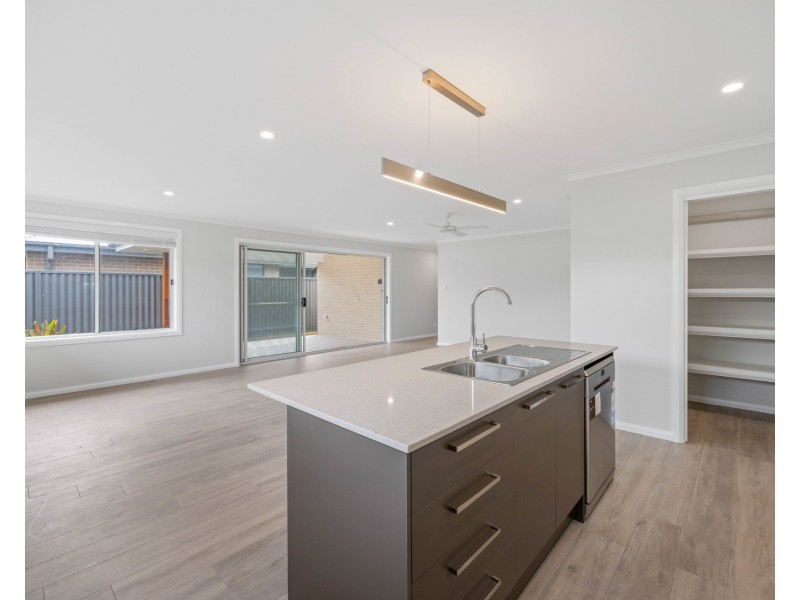 30 Maize Parkway, Thrumster NSW 2444