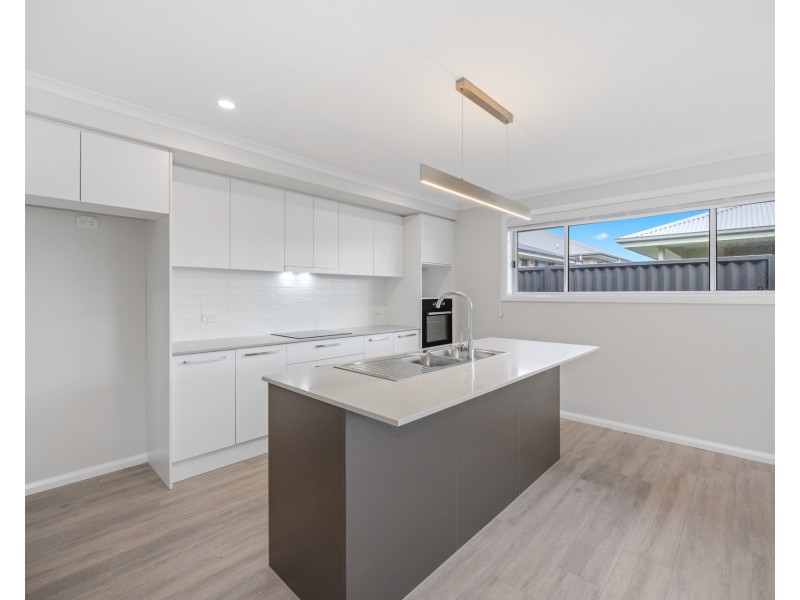 30 Maize Parkway, Thrumster NSW 2444