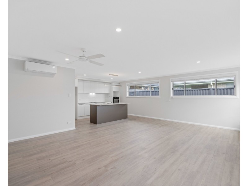 30 Maize Parkway, Thrumster NSW 2444