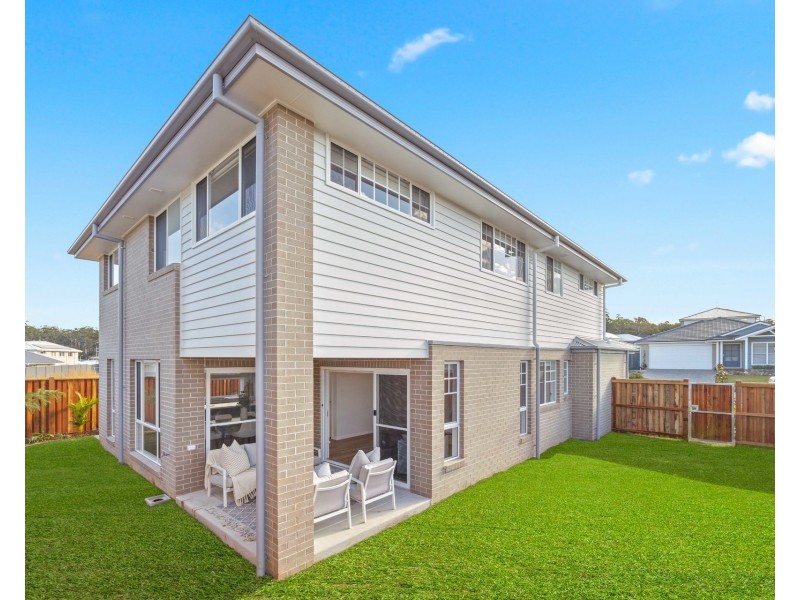 19 Field Street, Thrumster NSW 2444