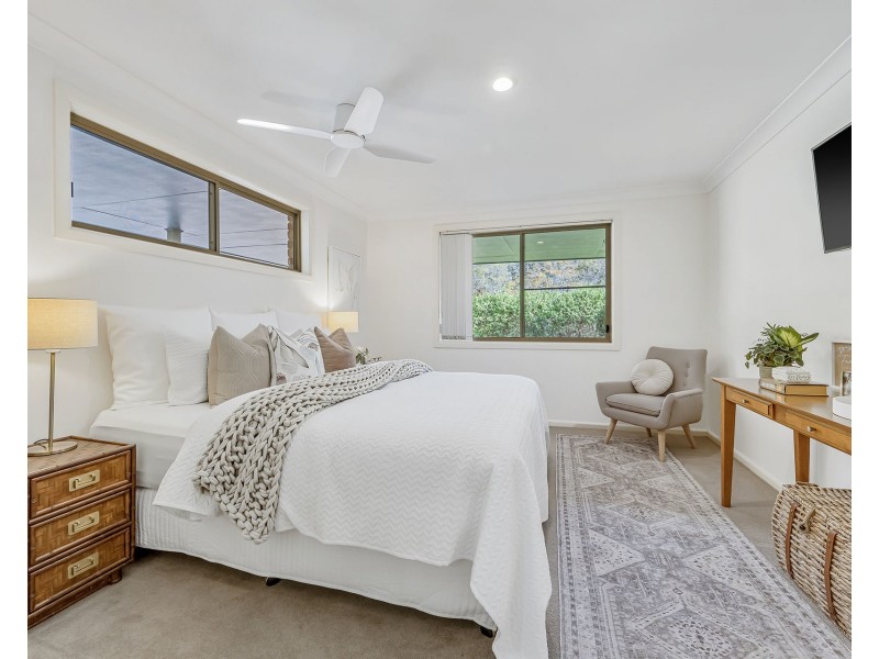 211 Long Point Drive, Lake Cathie NSW 2445