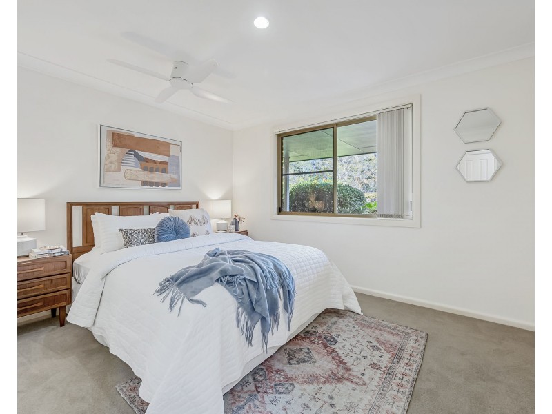 211 Long Point Drive, Lake Cathie NSW 2445