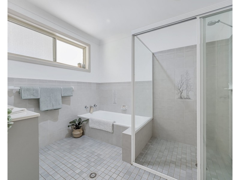 211 Long Point Drive, Lake Cathie NSW 2445