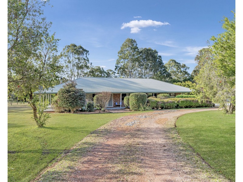 211 Long Point Drive, Lake Cathie NSW 2445