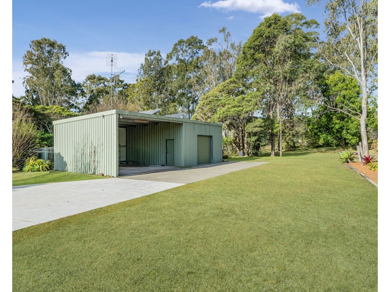 211 Long Point Drive, Lake Cathie NSW 2445