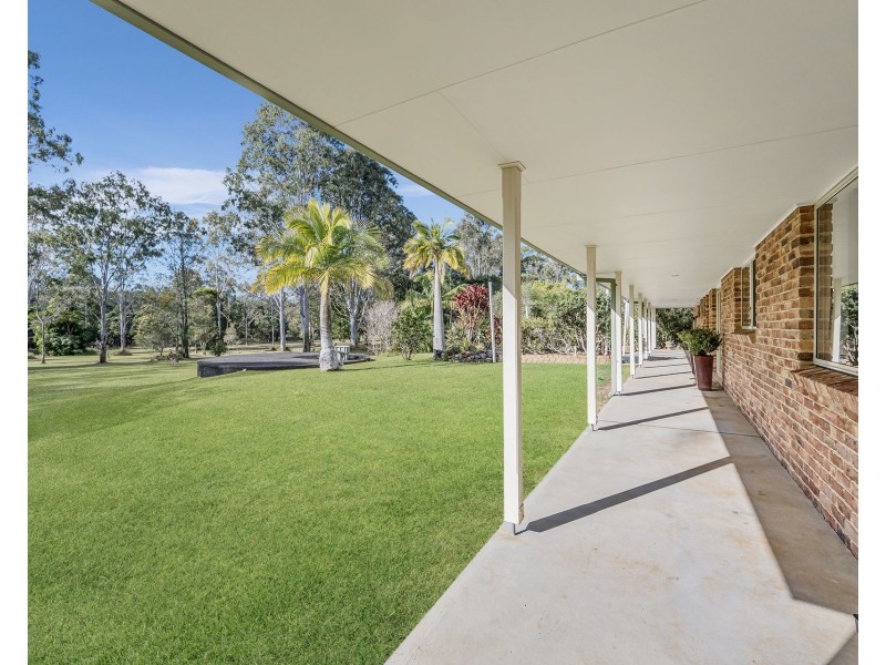 211 Long Point Drive, Lake Cathie NSW 2445