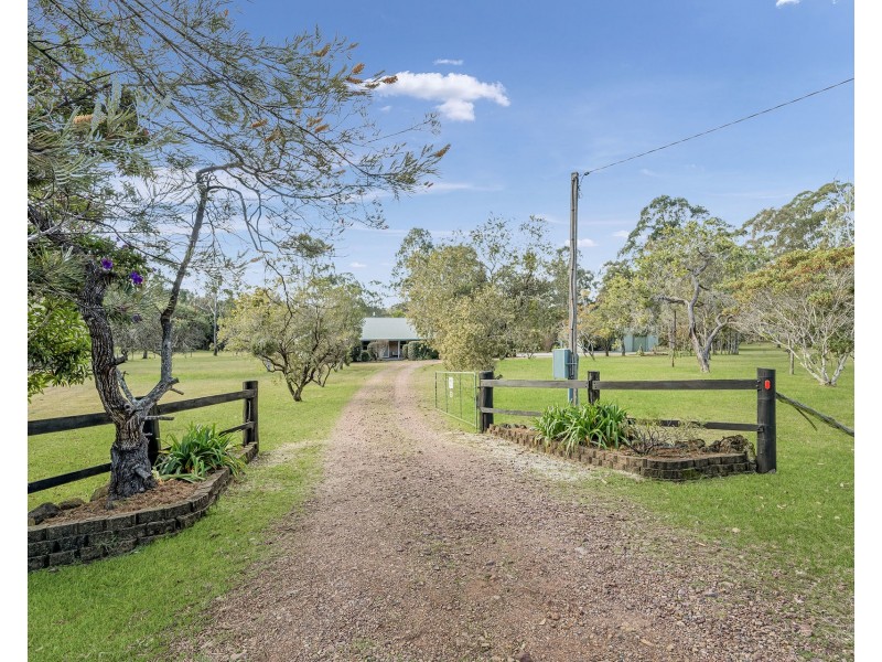 211 Long Point Drive, Lake Cathie NSW 2445