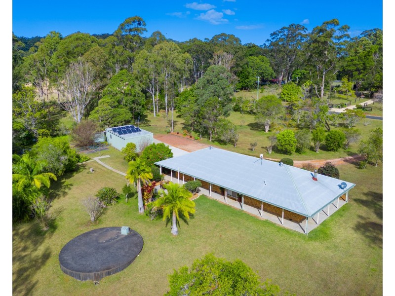 211 Long Point Drive, Lake Cathie NSW 2445