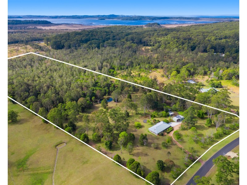 211 Long Point Drive, Lake Cathie NSW 2445