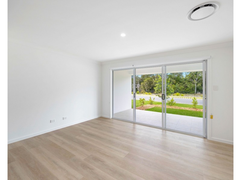 13 Mare Avenue, Thrumster NSW 2444