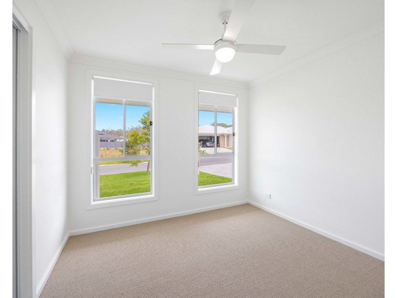 13 Mare Avenue, Thrumster NSW 2444