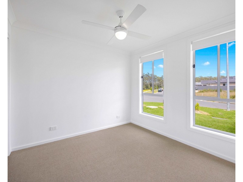 13 Mare Avenue, Thrumster NSW 2444