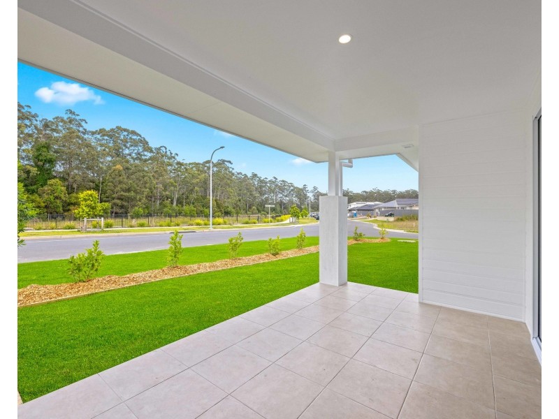 13 Mare Avenue, Thrumster NSW 2444