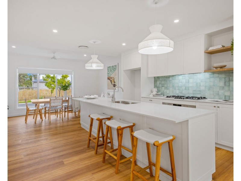 95 Neave Way, Thrumster NSW 2444