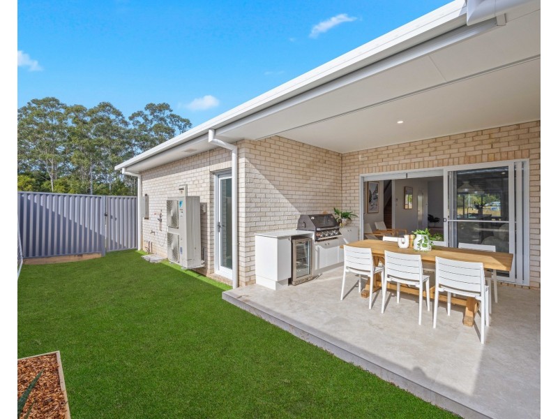 95 Neave Way, Thrumster NSW 2444