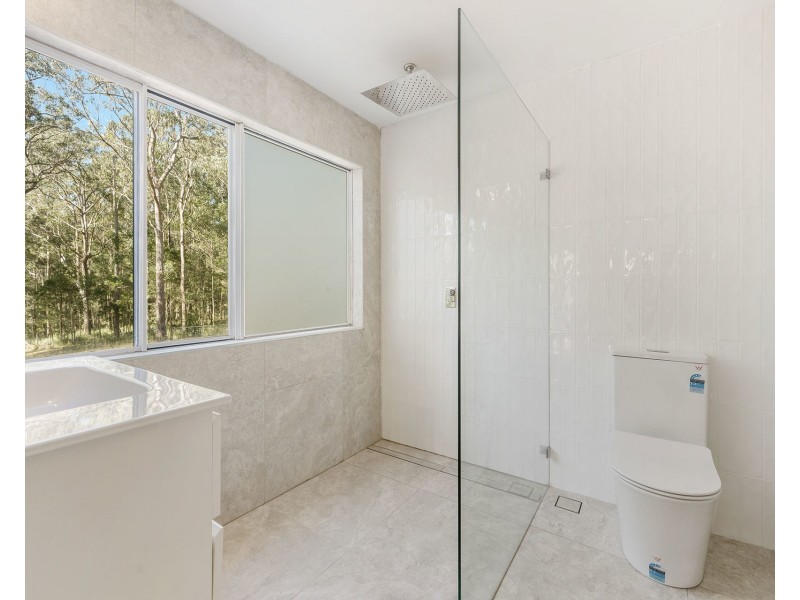 18 Kristel Place, Lake Innes NSW 2446