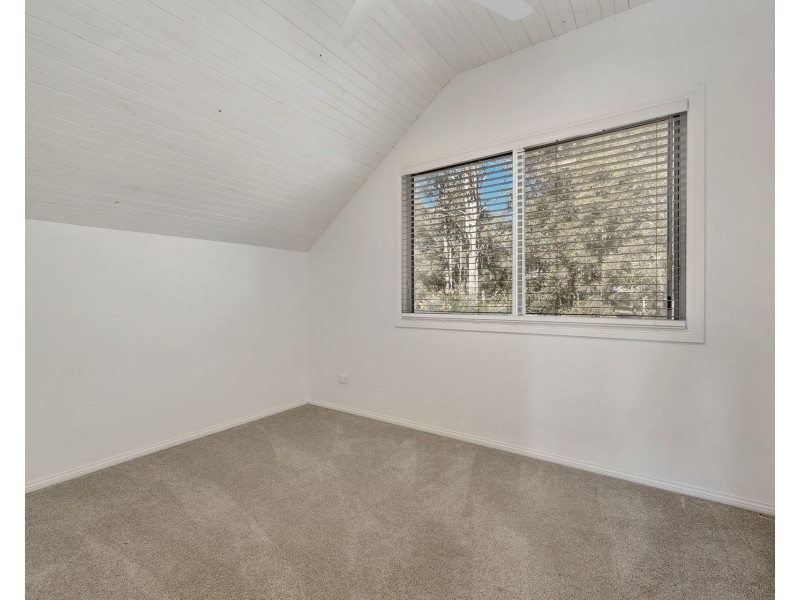 18 Kristel Place, Lake Innes NSW 2446