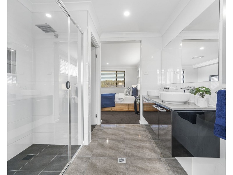 21 Day Circuit, Thrumster NSW 2444