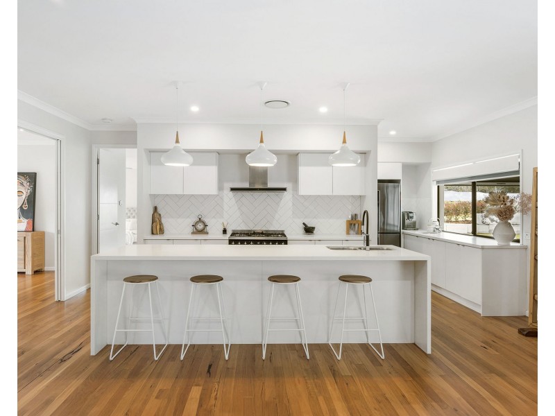 32 Kingaree Place, King Creek NSW 2446