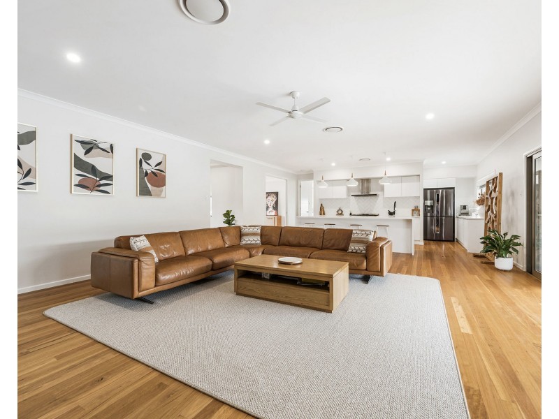 32 Kingaree Place, King Creek NSW 2446