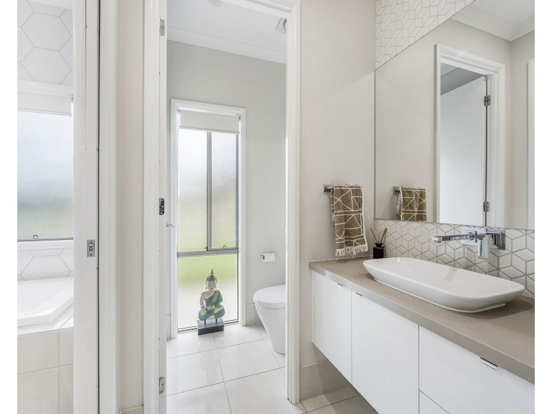 32 Kingaree Place, King Creek NSW 2446