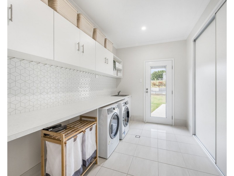32 Kingaree Place, King Creek NSW 2446