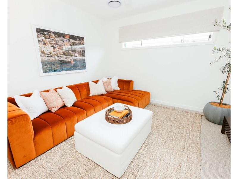 9 Commander Street, Thrumster NSW 2444