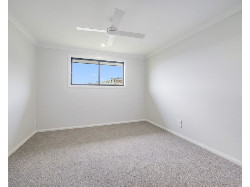 14 Commander Street, Thrumster NSW 2444