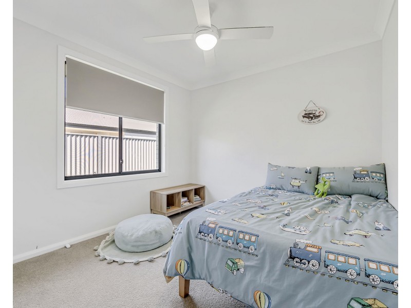 14 Commander Street, Thrumster NSW 2444