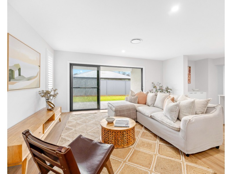 71 Neave Way, Thrumster NSW 2444