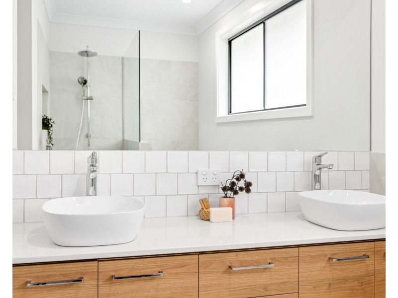 71 Neave Way, Thrumster NSW 2444