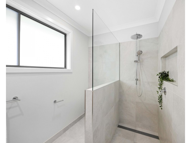 71 Neave Way, Thrumster NSW 2444