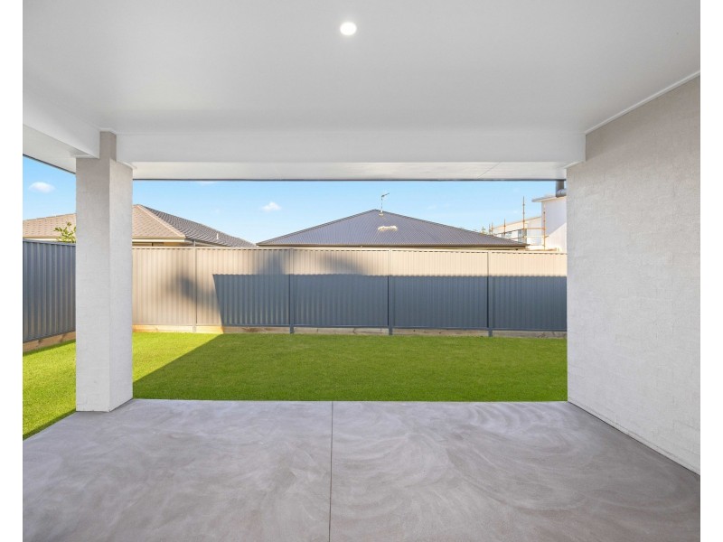 71 Neave Way, Thrumster NSW 2444