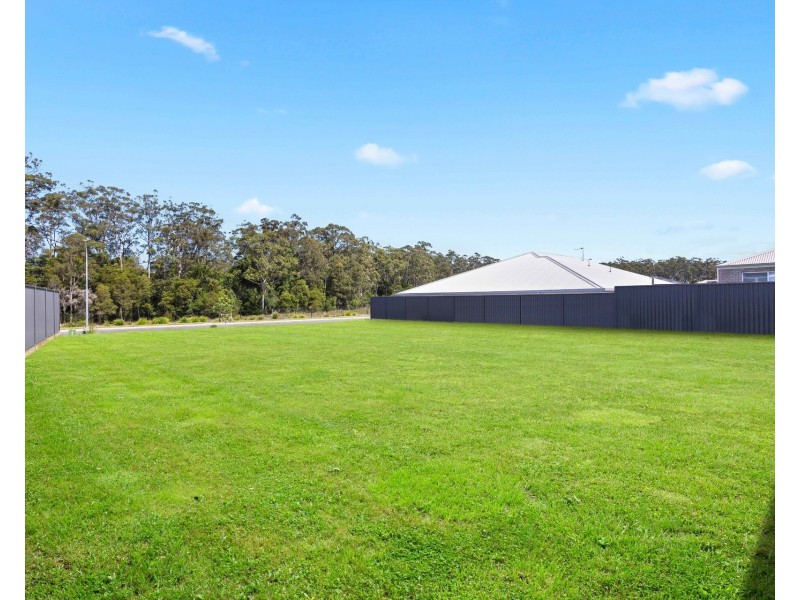 Lot 227, 107 Neave Way, Thrumster NSW 2444