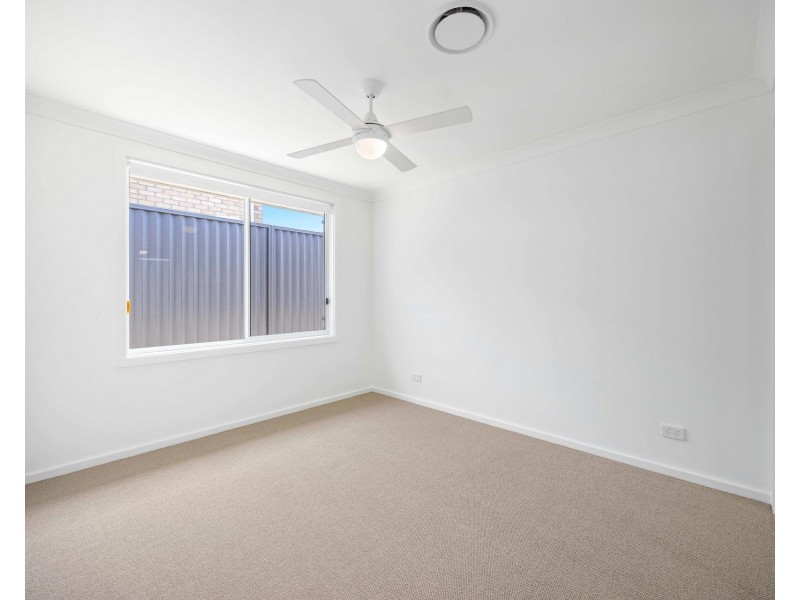105 Neave Way, Thrumster NSW 2444