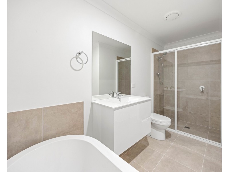 105 Neave Way, Thrumster NSW 2444