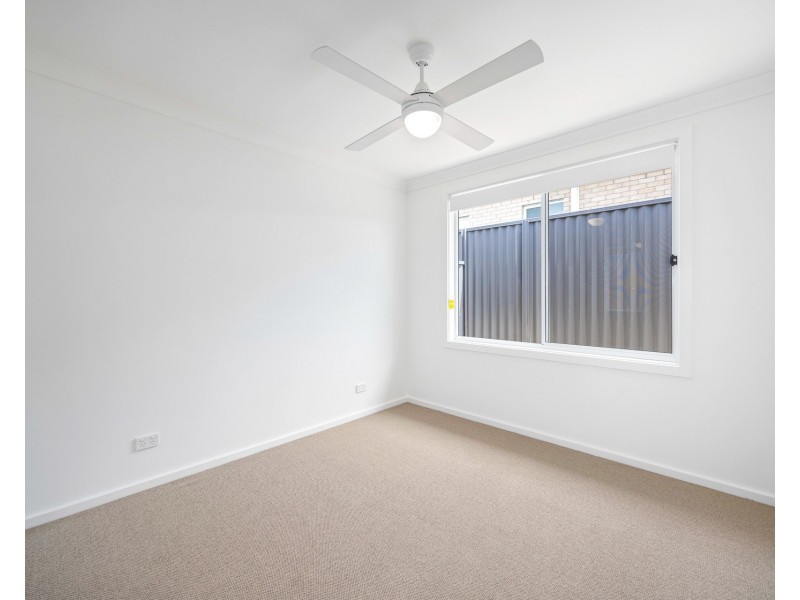 105 Neave Way, Thrumster NSW 2444