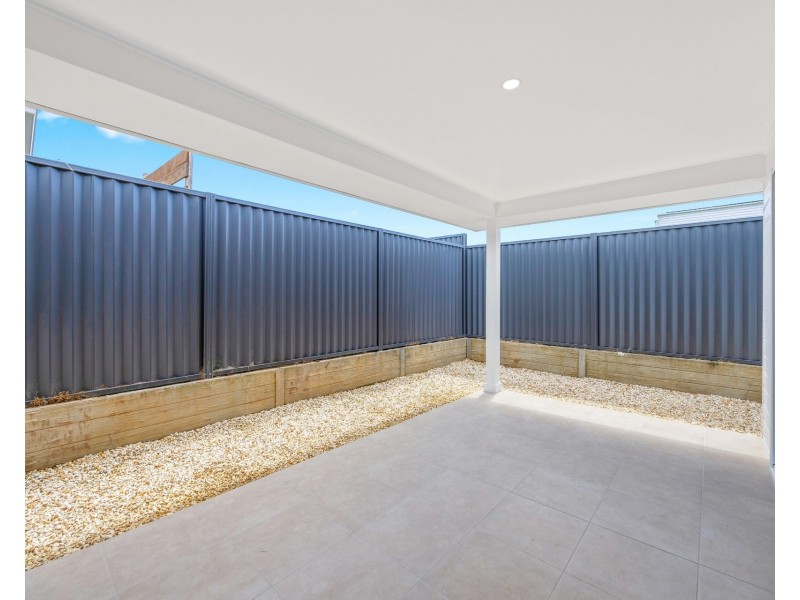 105 Neave Way, Thrumster NSW 2444