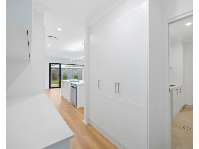 4A Amity Crescent, Thrumster NSW 2444