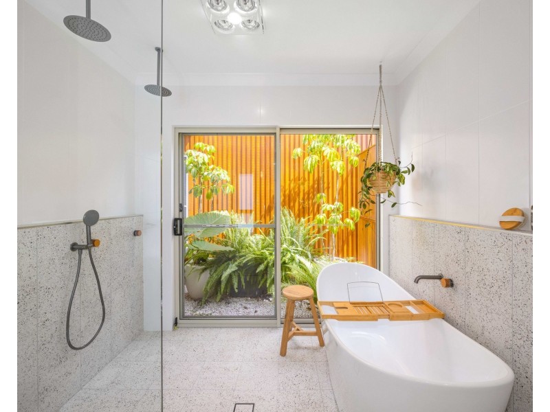 2 York Street, Thrumster NSW 2444