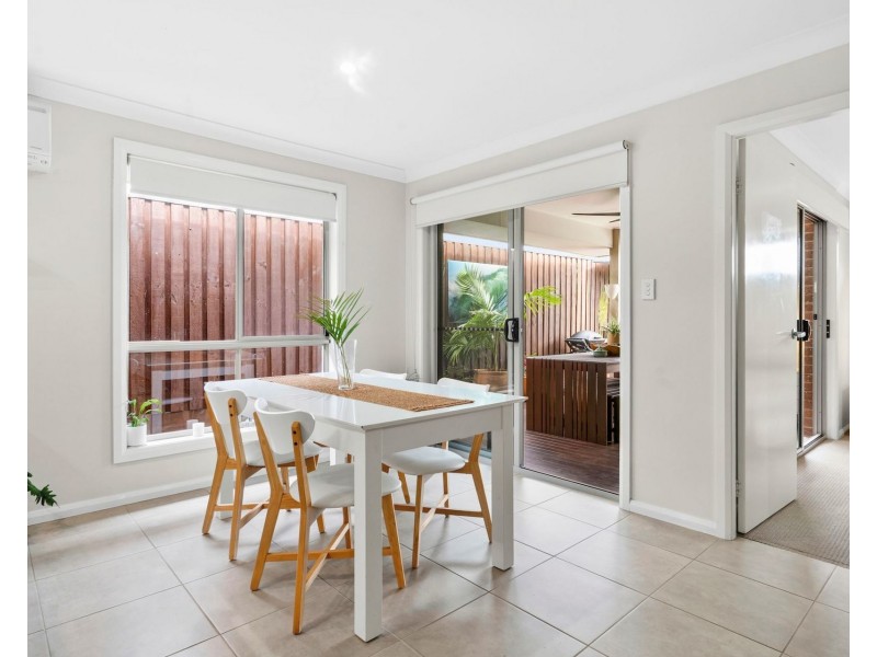 2b Aubin Avenue, Thrumster NSW 2444