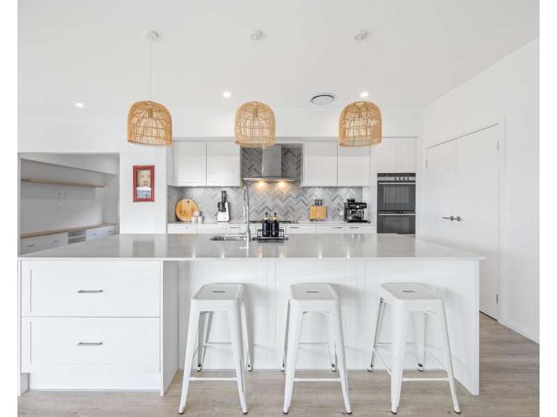 12 Wells Avenue, Thrumster NSW 2444