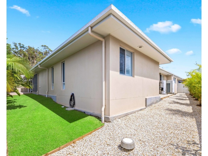 25 Backler Street, Thrumster NSW 2444