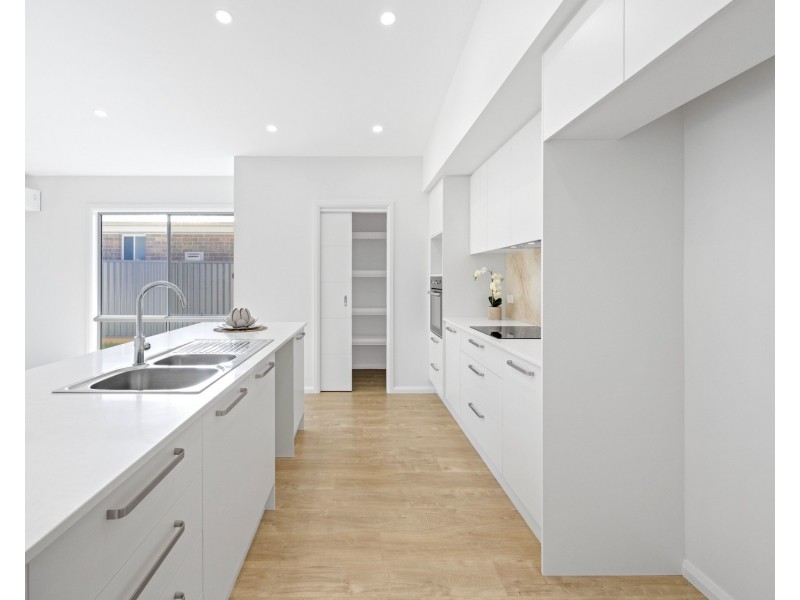 49 Commander Street, Thrumster NSW 2444