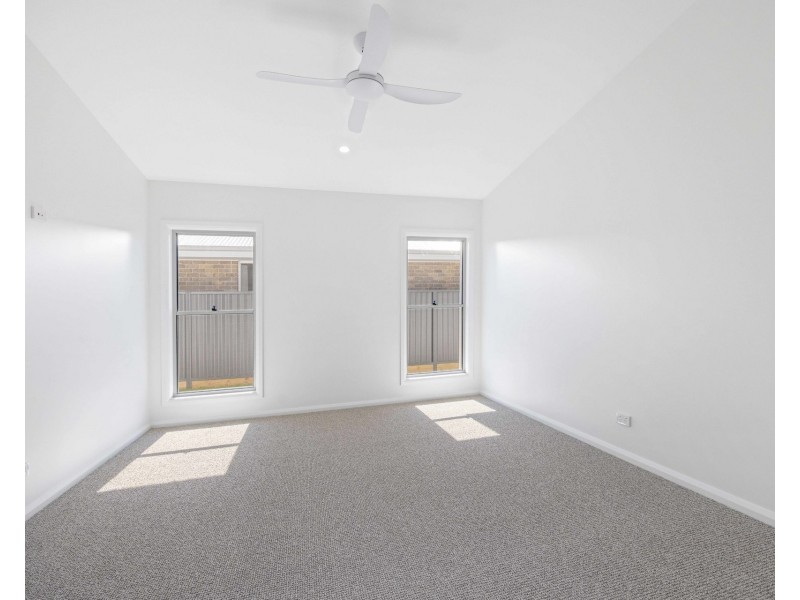 49 Commander Street, Thrumster NSW 2444