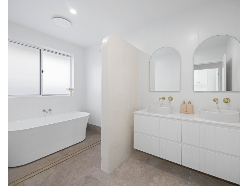 14 Farmstead Avenue, Thrumster NSW 2444